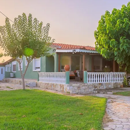 Eva's House בית נופש Dikella
