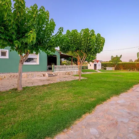 בית נופש Eva's House *