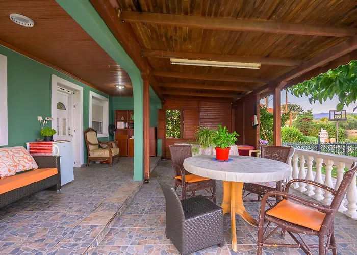 בית נופש Eva's House *