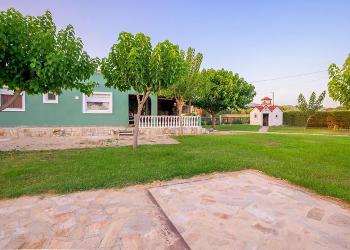 בית נופש Eva's House Dikella